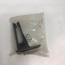 Load image into Gallery viewer, GENUINE RENAULT CLIP (7700838944)