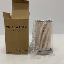 Load image into Gallery viewer, VW AUDI 1.6 2.0 TDI DIESEL FUEL FILTER GOLF PASSAT A3 Q2 Q3 GENUINE 5Q0127177D