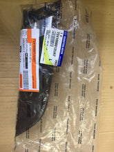 Load image into Gallery viewer, Genuine Ssangyong Door Handle Assembly Brand New 7241008012UAT