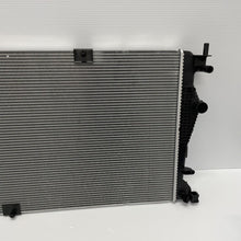 Load image into Gallery viewer, GENUINE BRAND NEW VAUXHALL VIVARO A ENGINE COOLING RADIATOR 93865588