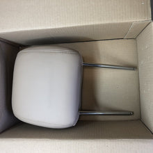 Load image into Gallery viewer, Genuine Land Rover Range Rover 02-09 Head Rest Brand New Lr009467