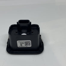 Load image into Gallery viewer, Genuine Land Rover Range Rover Tailgate Switch lr107869