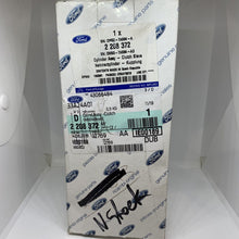 Load image into Gallery viewer, NEW FORD MONDEO MK5 CLUTCH SLAVE CYLINDER 2208372 CM5G-7A564-AD GENUINE