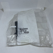 Load image into Gallery viewer, PEUGEOT 206 BRAKE PIPE CLIP PIPING CLIP NEW GENUINE 4018AY