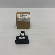 Load image into Gallery viewer, Genuine Volkswagen TOUAREG CR USB Connector 5G0035222K