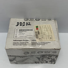 Load image into Gallery viewer, GENUINE AUDI A4 A6 FRONT BRAKE PADS 8E0698151G SEAT EXEO WITH WEAR INDICATOR