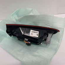 Load image into Gallery viewer, Genuine BMW Rear Light Tailgate Led Right 63217477718