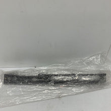 Load image into Gallery viewer, Genuine Range Rover Mounting Bracket RH Upper LR101961