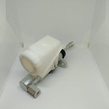 Load image into Gallery viewer, NEW GENUINE Jaguar Clutch Master Cylinder Fits XJS - CAC8091