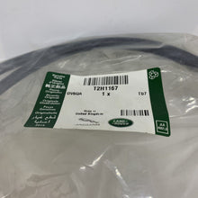 Load image into Gallery viewer, Genuine Jaguar XF (2016-2021) Washer Hose t2h1167 screenwash hose