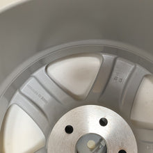 Load image into Gallery viewer, genuine seat alloy wheel brand new 7m0071492sb666