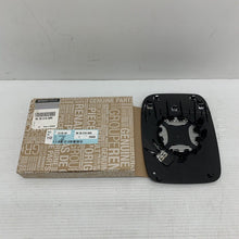 Load image into Gallery viewer, Renault Trafic 2014-ON Right O/S Side Heated Wing Mirror Glass 963651588R