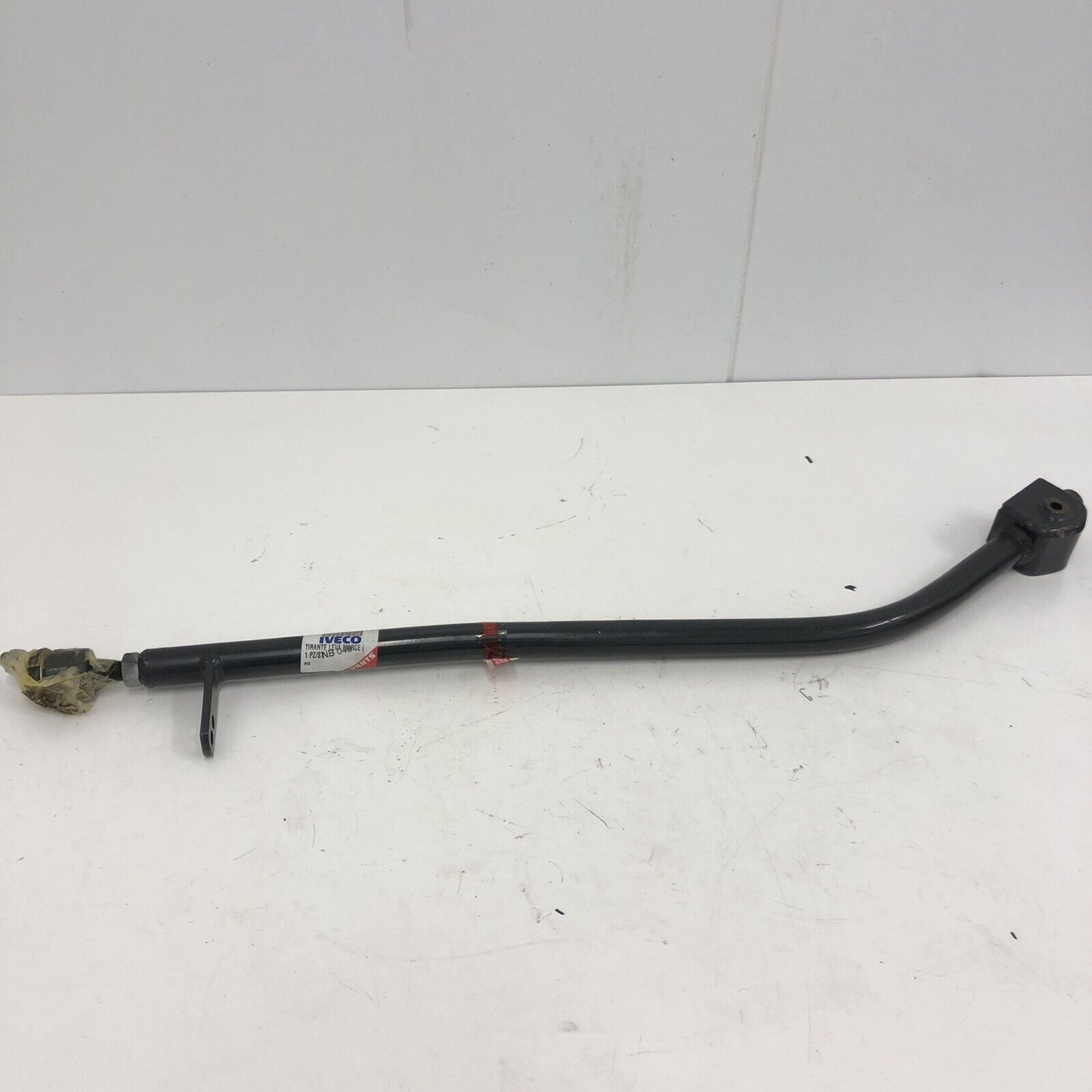 Genuine Iveco Gearbox control 41213942 – Genuine Parts Ltd