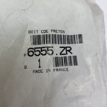 Load image into Gallery viewer, P/29 GENUINE NEW CITROEN SAXO SEAT BELT ELECTRONIC BOX 6555ZR