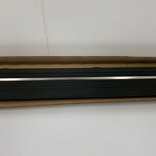 Load image into Gallery viewer, LAND ROVER RANGE ROVER IV L405 Right Side Step VPLGP0365 NEW GENUINE