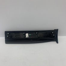 Load image into Gallery viewer, LAND ROVER DISCOVERY SPORT L550 Front Door Seal Rubber LR084514 NEW GENUINE