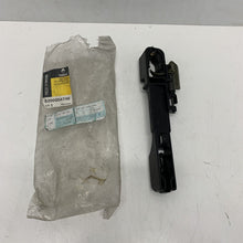 Load image into Gallery viewer, RENAULT LAGUNA 1.9 TD NEAR SIDE PASSANGER EXTERIOR DOOR HANDLE 8200004746