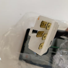 Load image into Gallery viewer, FORD Ranger Early Right Hand Light Unit Combination 898251150E New OE (L10)