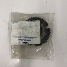 Load image into Gallery viewer, Genine Iveco Gear Box Hub 8871183
