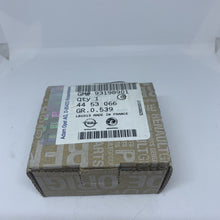 Load image into Gallery viewer, genuine vauxhall renault set brgs 93198901 122238366r 122157242r
