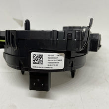 Load image into Gallery viewer, SEAT LEON 2018 Steering Wheel Slip Ring Squib 5Q0953549F 2.0 Diesel 110kw