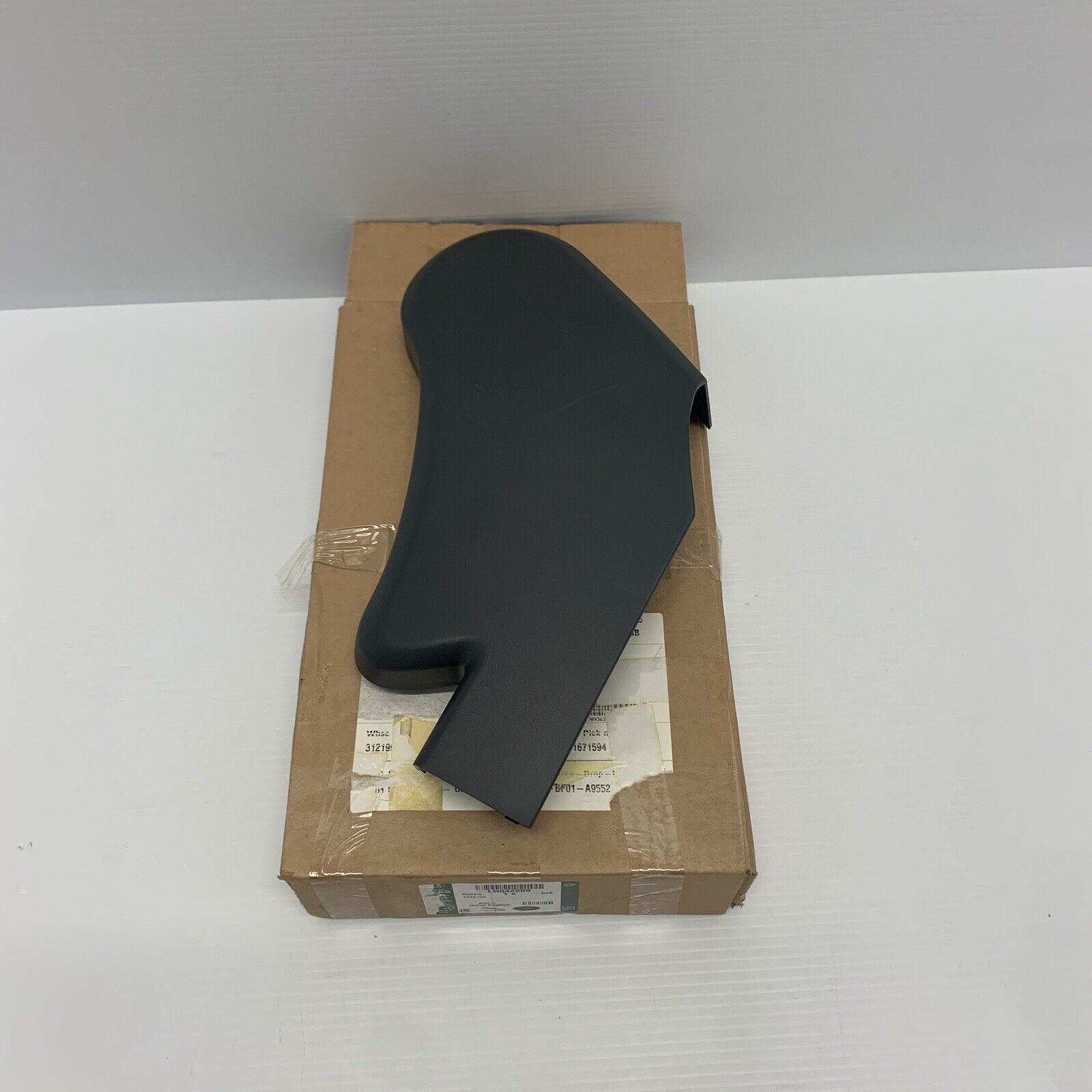 Genuine Land Rover Range Rover sport seat valance lr042209 Genuine