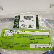 Load image into Gallery viewer, Genuine Range Rover 16 Short Hose For Head Lamp Washers - LR037599