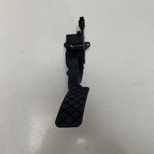 Load image into Gallery viewer, Throttle Pedal UK RHD Skoda Rapid / Seat Toledo 6R2721503F New Genuine Seat part