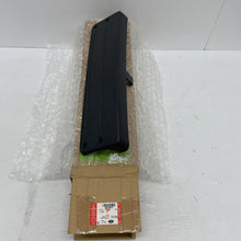 Load image into Gallery viewer, LAND ROVER DISCOVERY L319 License Plate Holder LR013927 New Genuine