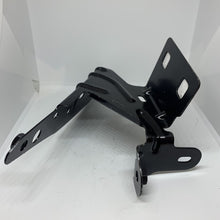 Load image into Gallery viewer, genuine  CITRO�N C3 10-16 FRONT RIGHT FENDER MOUNTING BRACKET 7841z8