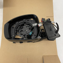 Load image into Gallery viewer, Genuine Land Rover Discovery Wing Mirror LR051377