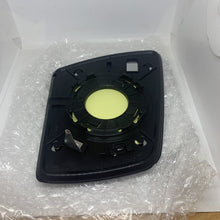 Load image into Gallery viewer, FOR KIA SOUL 2008-2019 NEW FRONT WING MIRROR GLASS HEATED LEFT N/S 876112K020