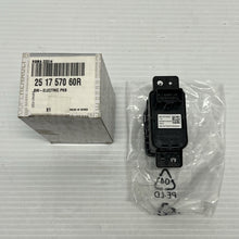 Load image into Gallery viewer, 47002996