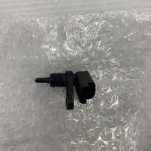 Load image into Gallery viewer, Genuine Ford Fuel Temperature Sensor 1793886