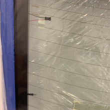 Load image into Gallery viewer, Genuine Jaguar XJ 10- REAR WINDOW c2d13405