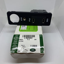 Load image into Gallery viewer, Genuine Land Rover Range Rover Evoque 12-18 interface module socket lr025882