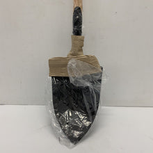 Load image into Gallery viewer, Spear And Jackson Irish Round 54-inch Open Socket Shovel Long Tail Shovel