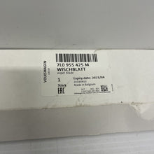Load image into Gallery viewer, Single VW Touareg blade 2003 - 2010 7L0955425M New genuine VW part