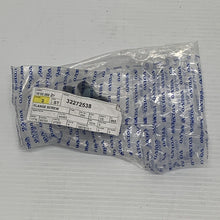 Load image into Gallery viewer, Genuine Flange Screw x2 Seat Frame 3rd Row. 7 Seated 32272538