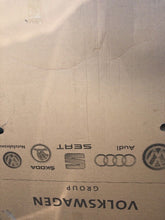 Load image into Gallery viewer, Genuine 2008 Skoda Octavia 5door Estate O/S Drivers Right Front Door 1z0831056