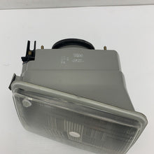 Load image into Gallery viewer, Genuine Renault Headlight 7700686656