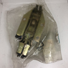 Load image into Gallery viewer, GENUINE RENAULT RETAINER M2 (7700352454)