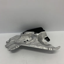 Load image into Gallery viewer, Genuine Land Rover Discovery Sport 15- heat shield LR180126