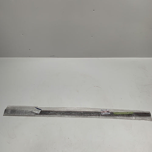 Genuine Ford Focus MK2 N/S Door Outside Body Moulding 1491760