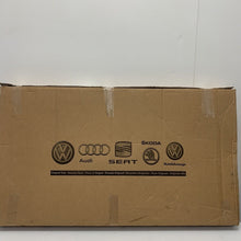 Load image into Gallery viewer, NEW GENUINE VW BEETLE RIGHT FRONT DOOR INNER TRIM CARD PANEL 5C2867012