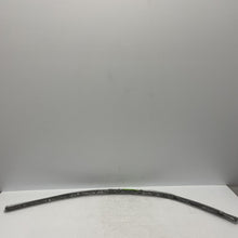 Load image into Gallery viewer, Genuine Land Rover Discovery 1 1989-1998 Top Finisher AWR2025