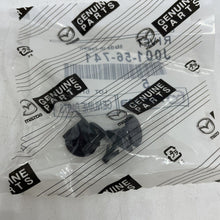 Load image into Gallery viewer, Genuine Mazda Rivets x5 J00156741