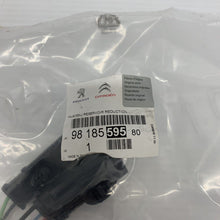 Load image into Gallery viewer, Genuine Citroen C4 C5 Adblue Reservoir Wiring Loom Harness 9818559580