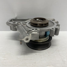 Load image into Gallery viewer, Genuine Vauxhall Insignia Antara Zafira Waterpump 55506050