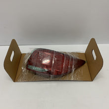 Load image into Gallery viewer, Genuine Rear Light Kia Sportage Mk3 2014-16 Right 924023W610